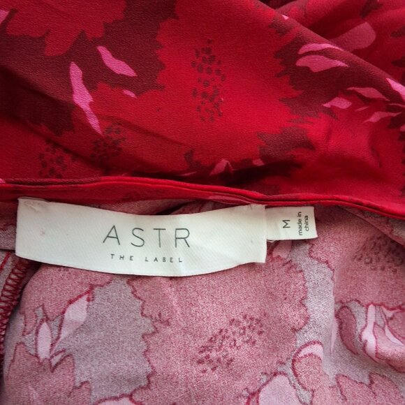 ASTR The Label Red Floral Mock Neck Cowl Drape Top Women's M Baddie EMO - Picture 7 of 9